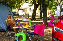 Camping authentique et nature à Hyères